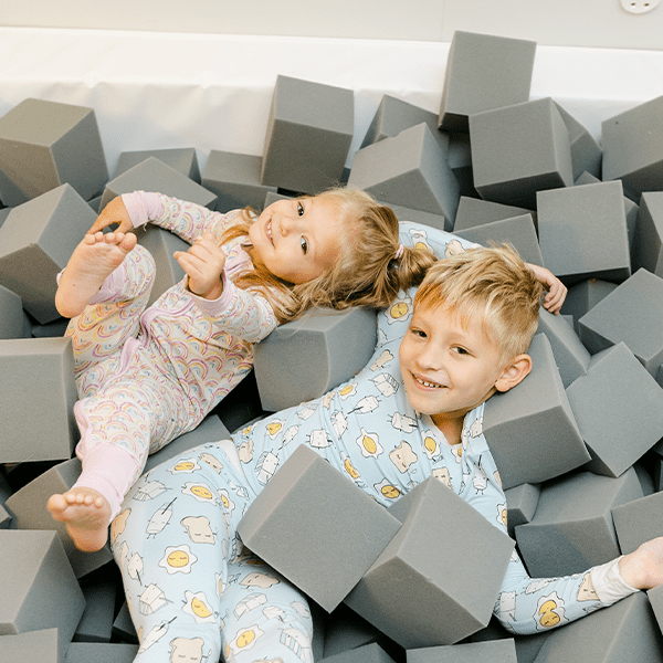 Gena Jaffe Showcasing How to Install a Foam Pit - Smart Playrooms