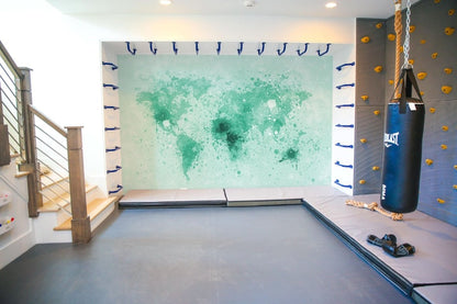 Educational world map wallpaper in a colorful design, ideal for learning spaces and playrooms