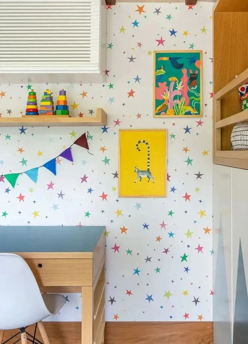 Colorful stars wallpaper for kids room by MOOUI, perfect for a playful and vibrant atmosphere