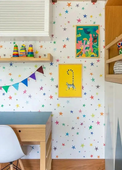 Colorful stars wallpaper for kids room by MOOUI, perfect for a playful and vibrant atmosphere