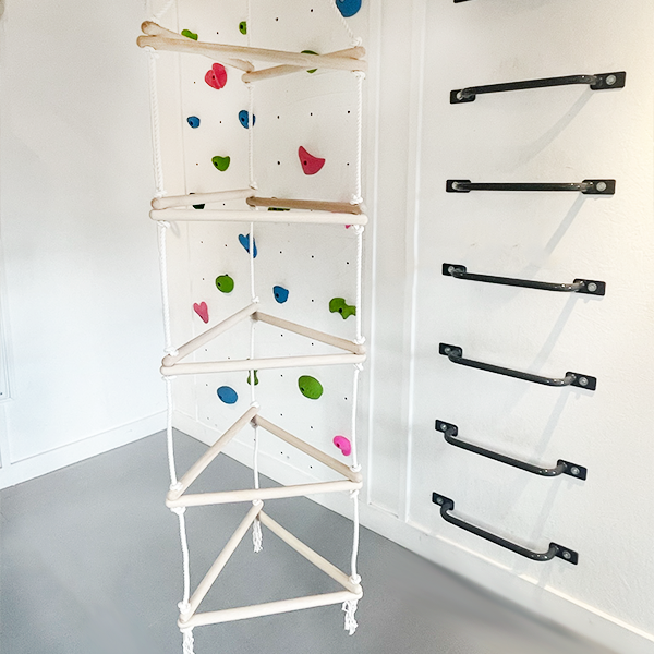 Hanging Triangle Ladder